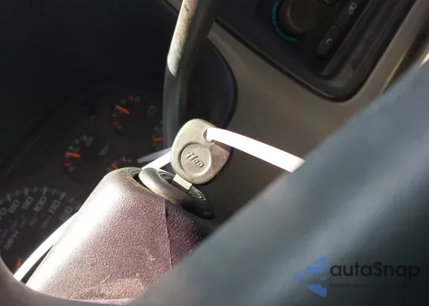 2003 GMC Sierra 2500Hd Slt из США, поврежденный, VIN 1GTHK23173F254318